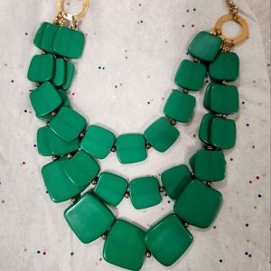 Beautiful green and gold vintage style necklace